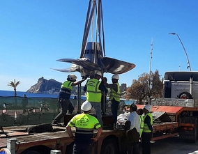 The Navy lends a propeller from a corvette that will be displayed in a roundabout in Poniente.