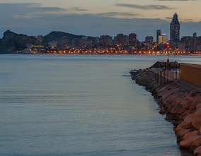 Benidorm is once again committed to the 'Earth Hour'.